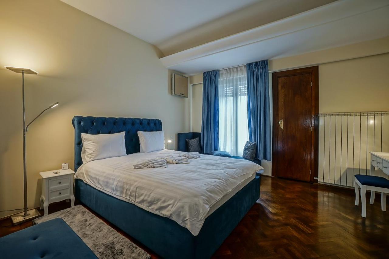 Lovely - 3 Bdr. Serviced In Old Town בוקרשט