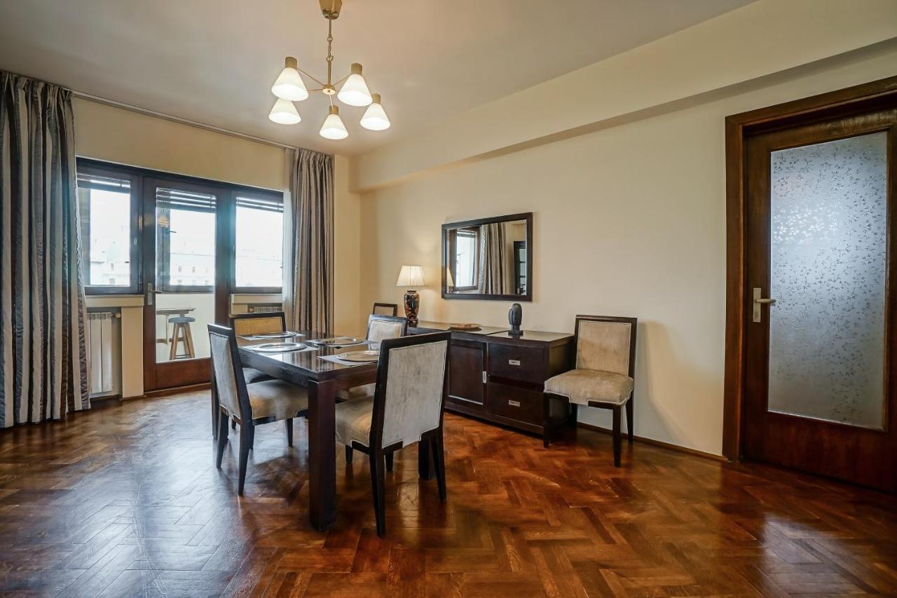 Lovely - 3 Bdr. Serviced In Old Town * בוקרשט